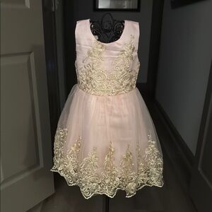 Girls Elegant Pink and Gold Special Occasion Lace Dress Size 3T-4T